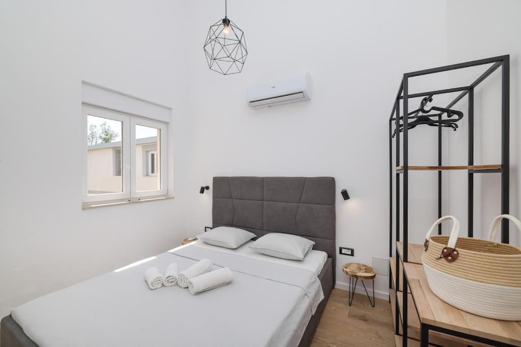 Villa Nika Nin Room photo