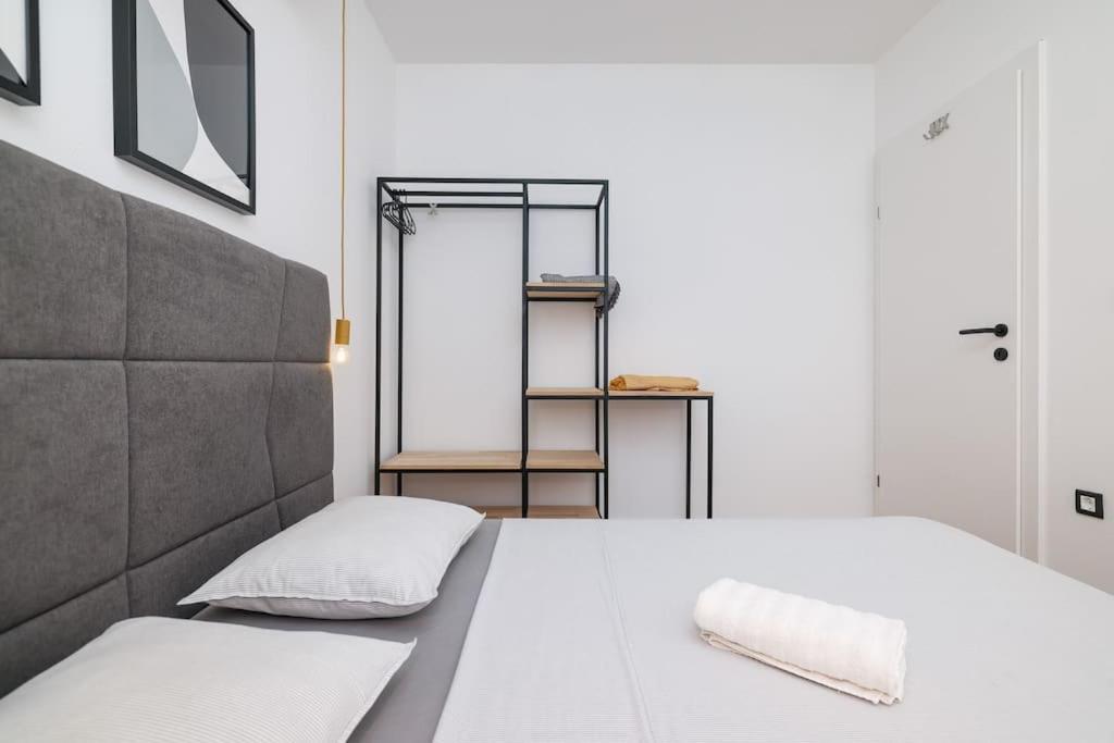 Villa Nika Nin Room photo